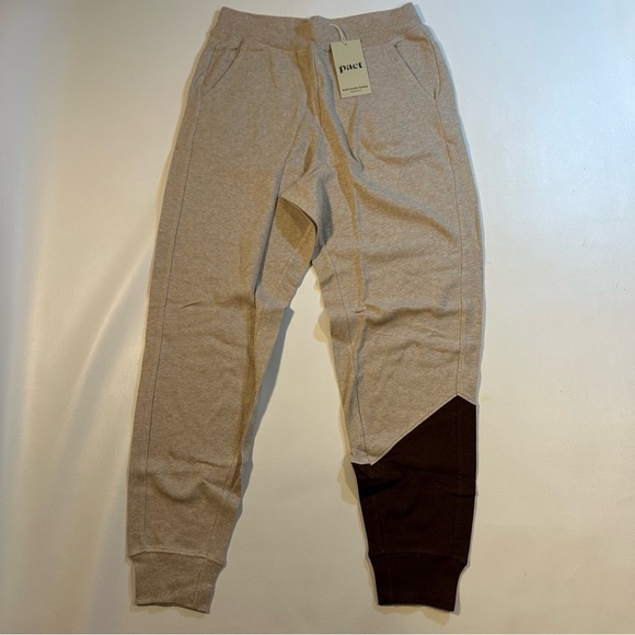NWT Pact 100% Organic Cotton Airplane Joggers Wheat Heather W Mahogany Panel
